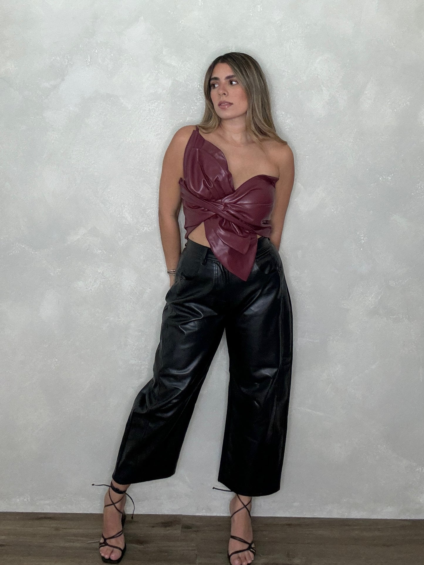 LEATHER BARREL PANTS