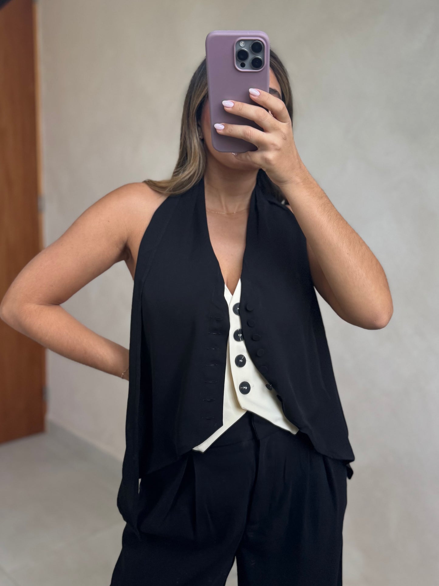 CONTRAST VEST TOP