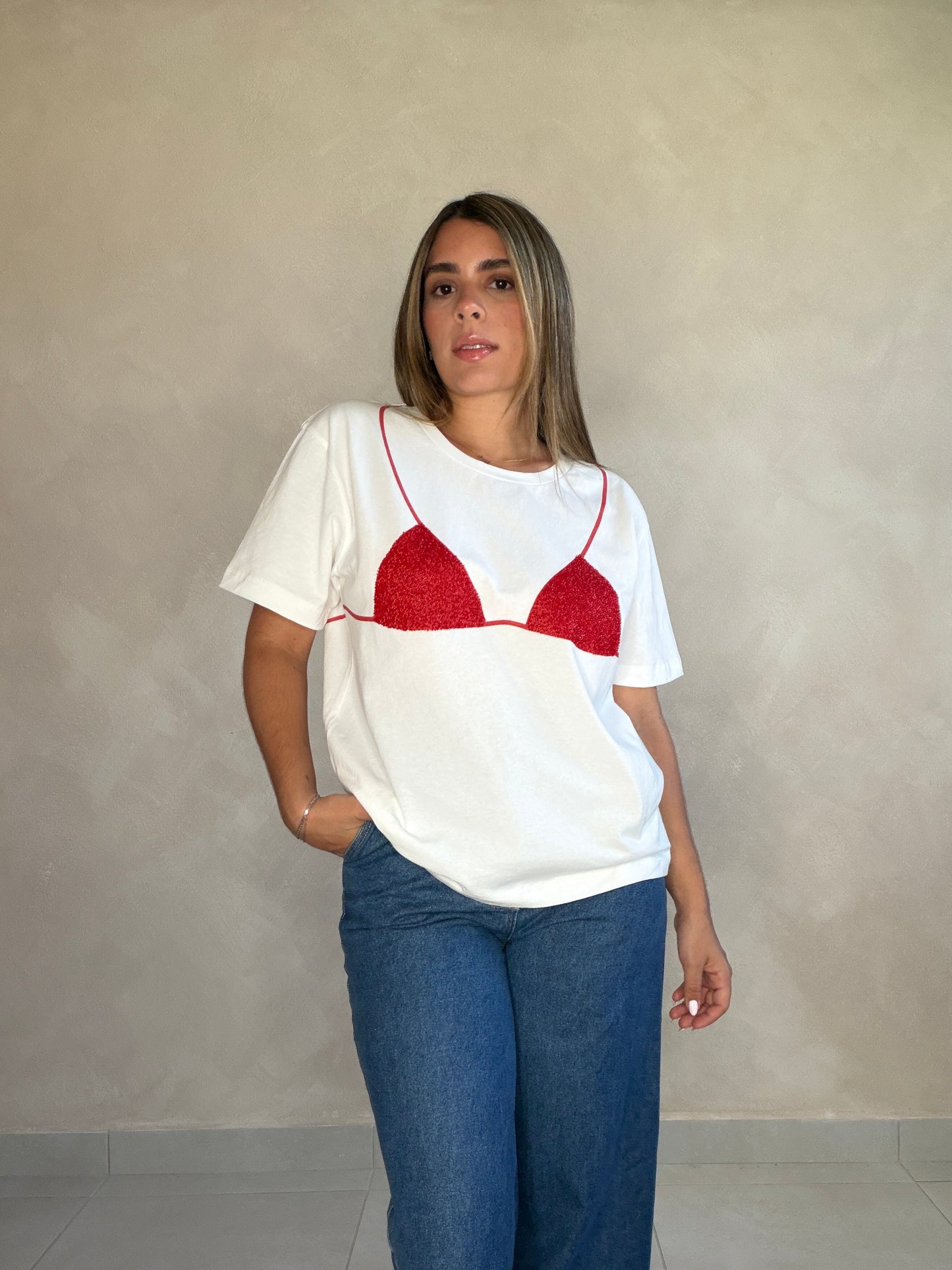 TRIANGLE TEE