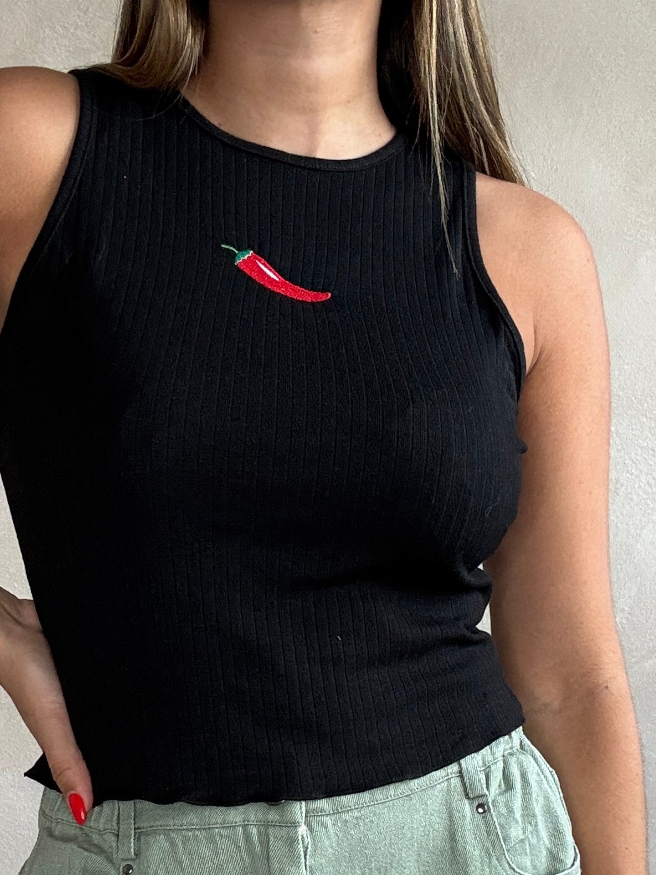 CHILI TOPS
