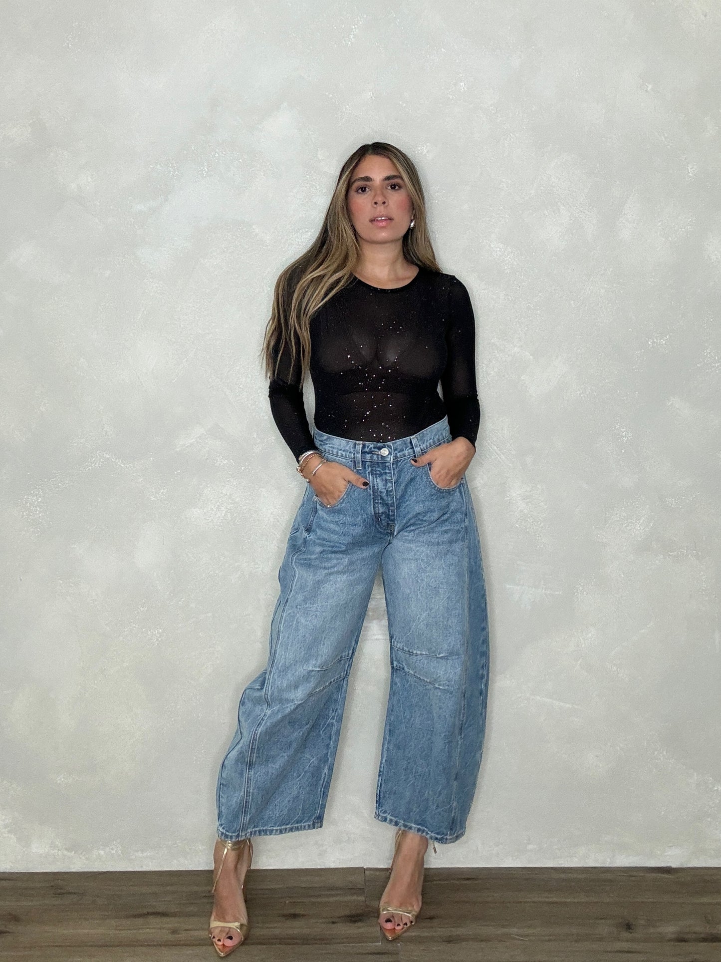 CLASSIC BARREL JEANS