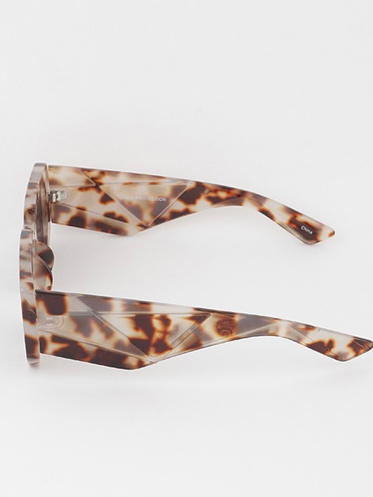 CAT EYE SUNNIES