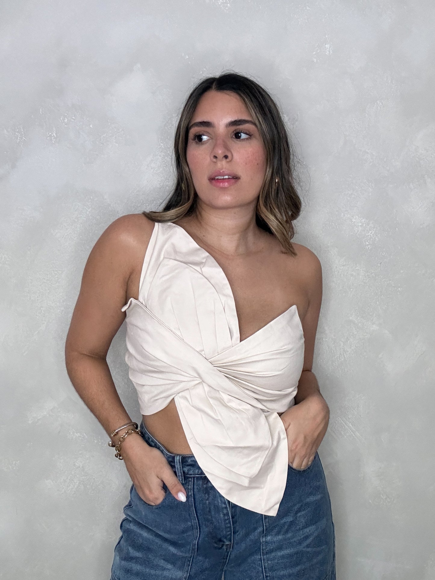 ELENA NUDE TOP