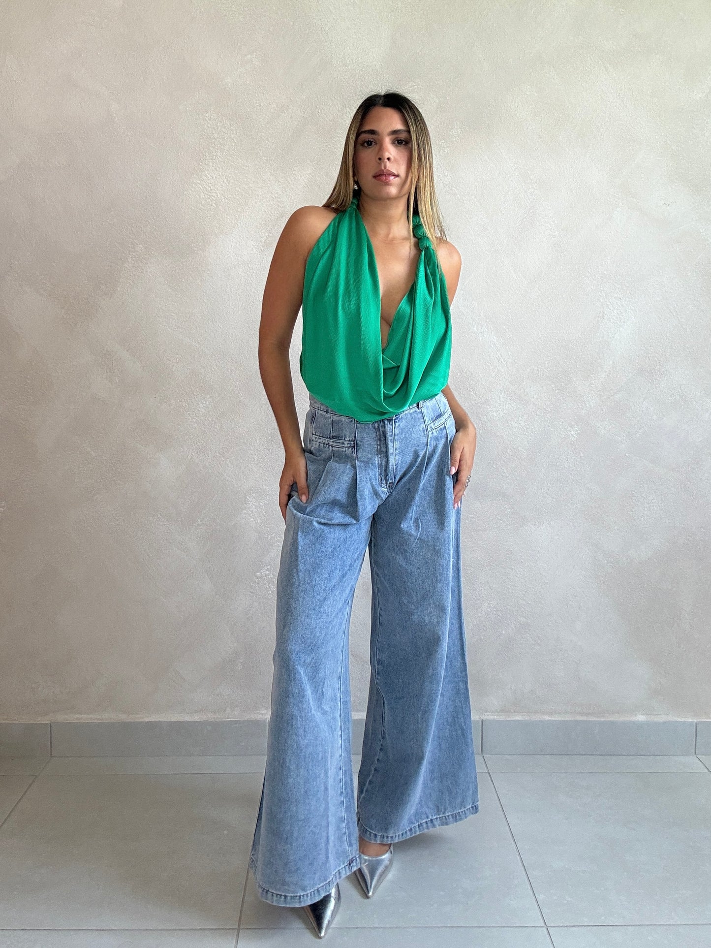 ACCENT GREEN TOP