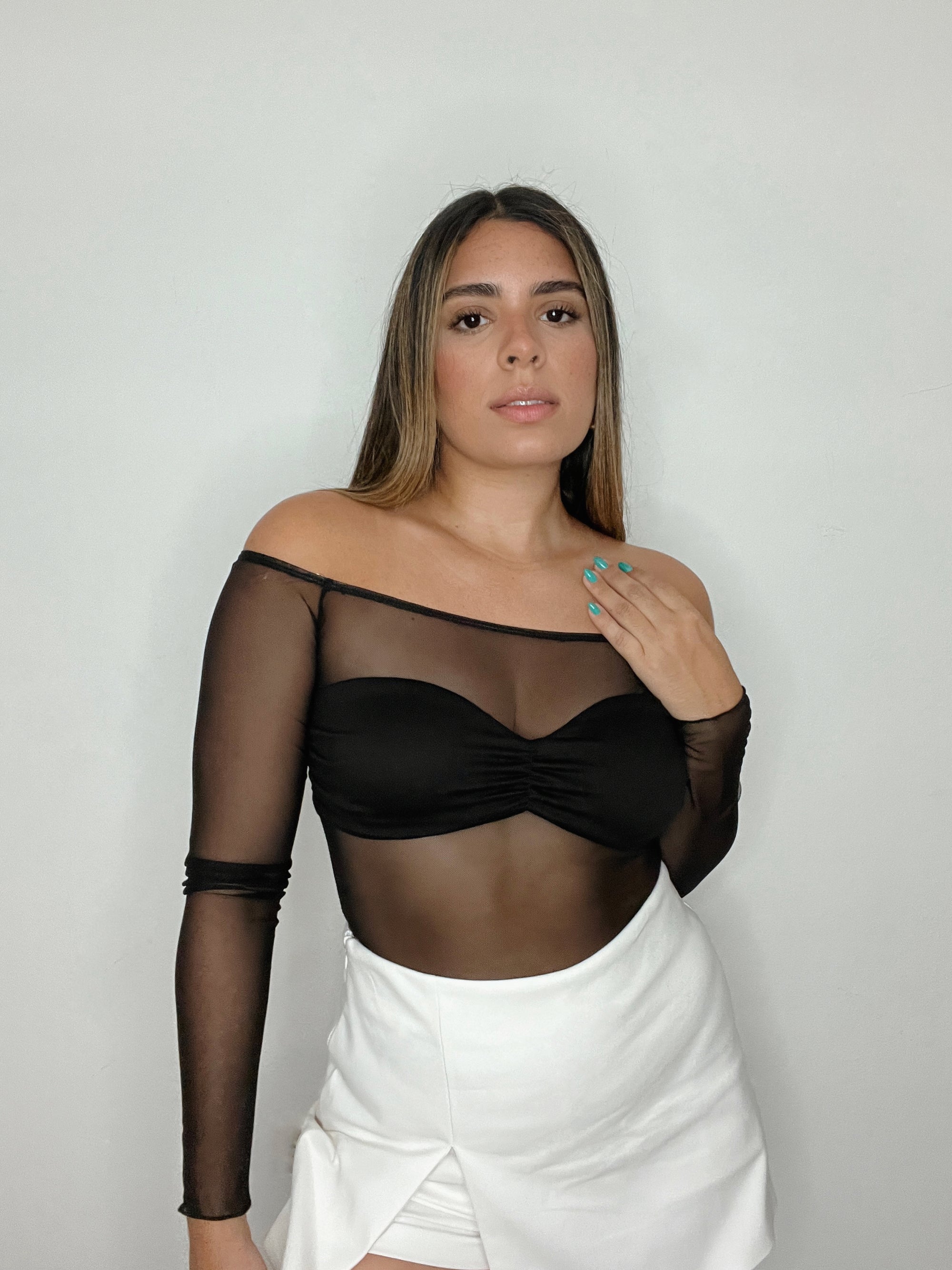 ANNA BLACK MESH TOP