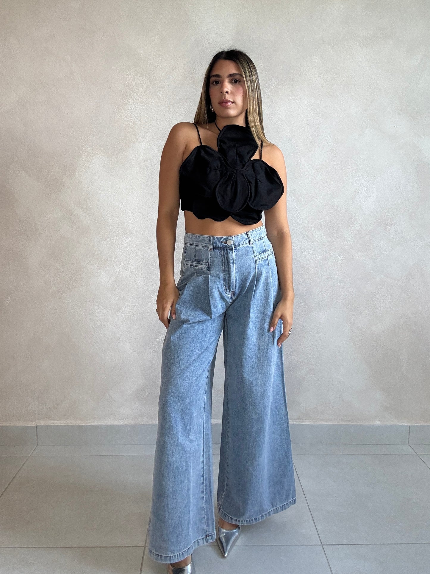 PLEATED JEANS