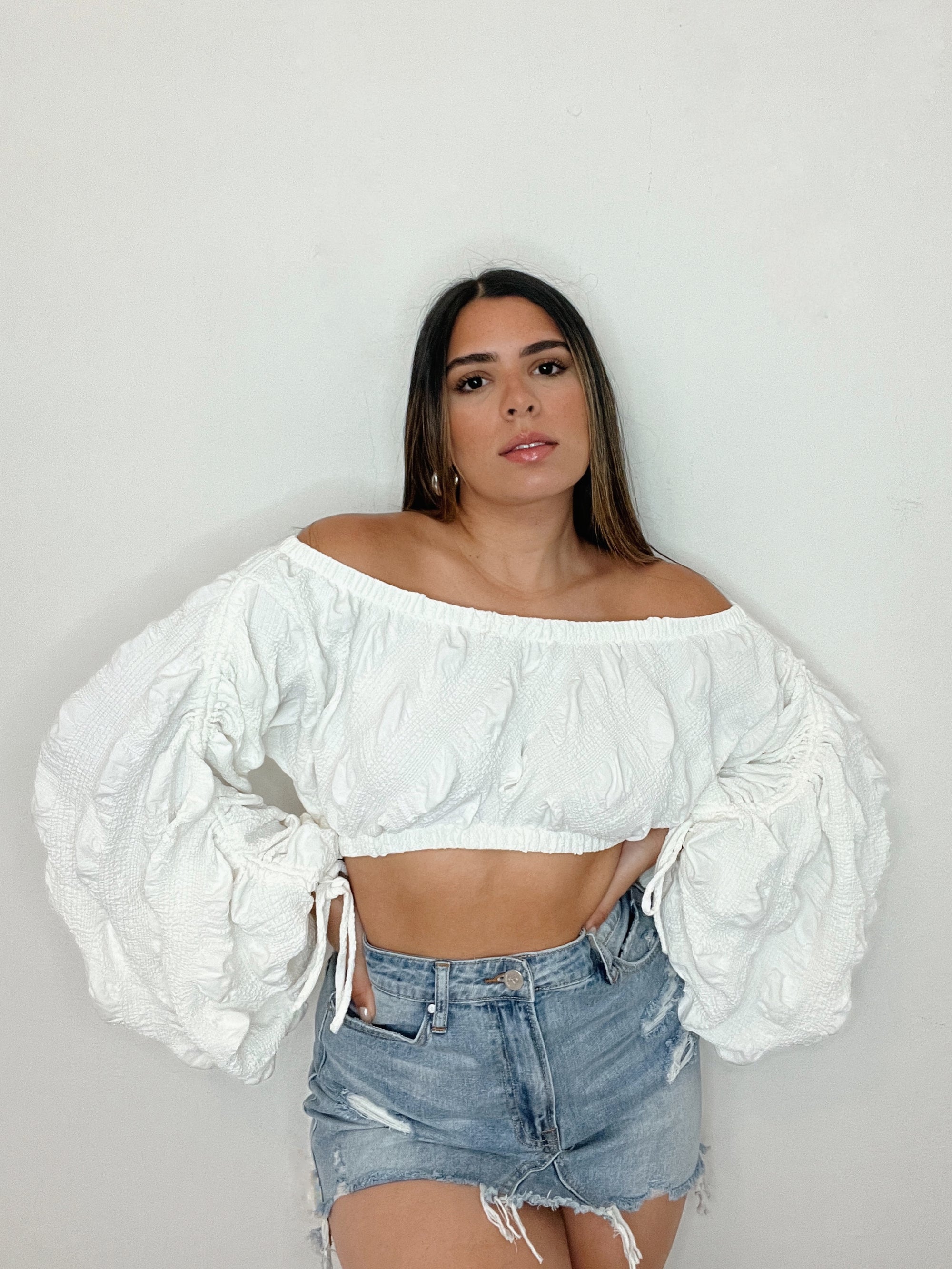 BREEZY WHITE TOP